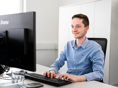 Stellenangebot Verkaufsberater Gebrauchtwagen (m/w/d, Vollzeit) in Trier