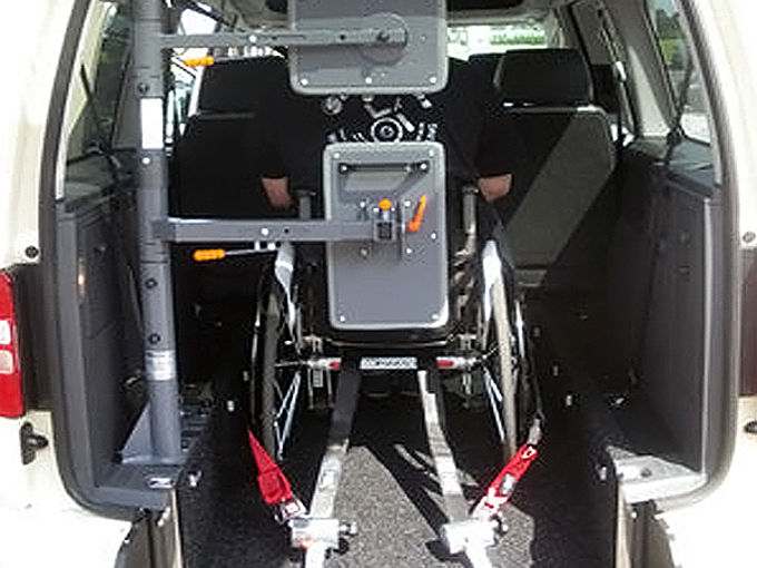 Sonderumbau Taxi für Behindertentransport